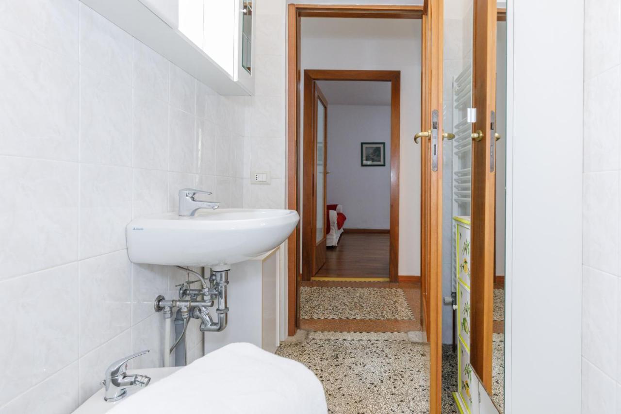 Gozzi House - Comoda Casa - Free Parking - Easy To Venice! Mestre Esterno foto
