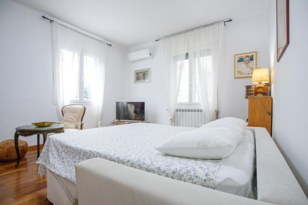 Gozzi House - Comoda Casa - Free Parking - Easy To Venice! Mestre Esterno foto
